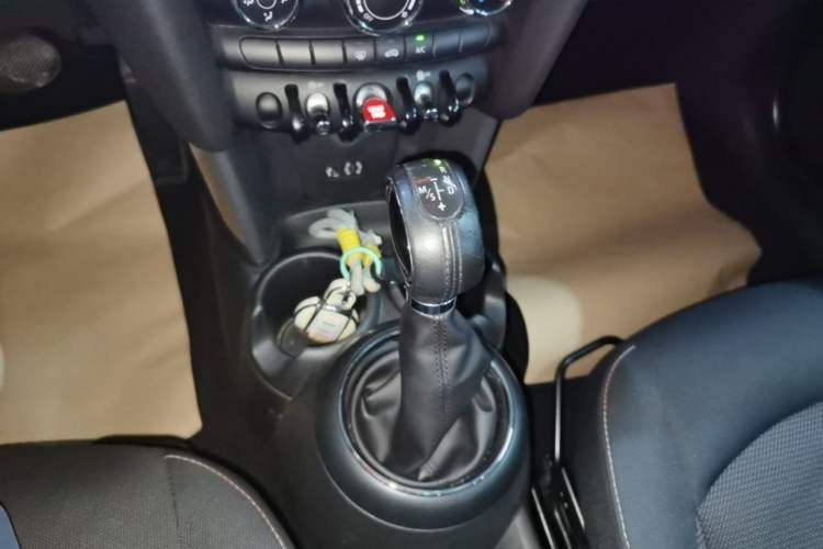 Used MINI 2014 1.2T ONE+