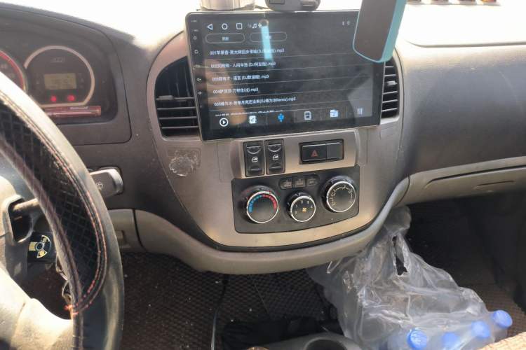 Used FORTHING Lingzhi 2013 M5 Q7 2.0L 7-Seater Long-Wheelbase Comfort Model