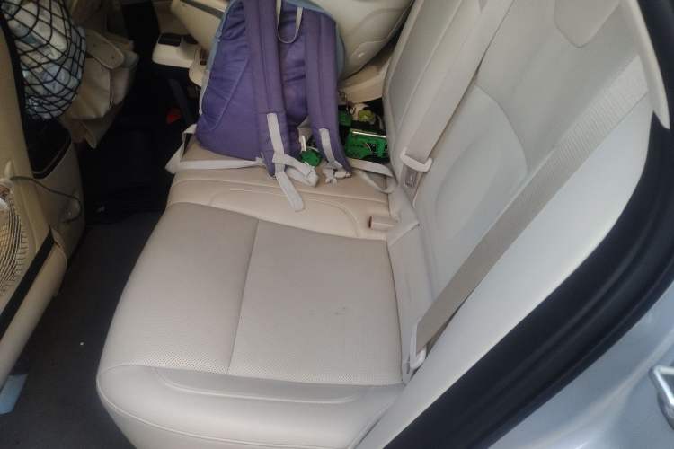 Used Hima AITO M5 2022 Extended-Range Four-Wheel Drive Ultimate Edition Left Rear Seat