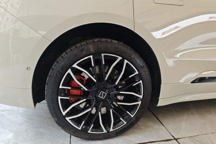 Used Zeekr 001 2025 YOU Edition 100 kWh All-Wheel Drive Right Rear Wheel Hub