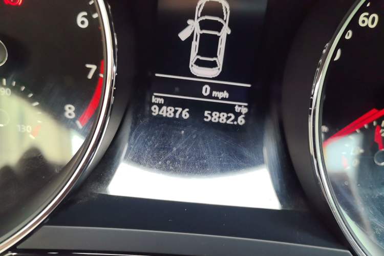 Used Volkswagen Sagitar 2018 180TSI DSG Prestige Edition Odometer Close Up