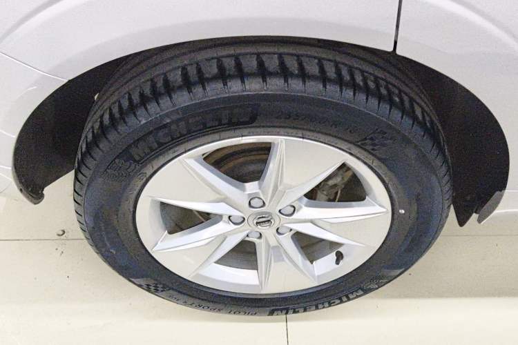 Used Volvo XC60 2022 B5 4x4 Zhiyi Luxury Edition
