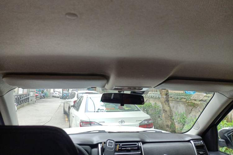 Used CHANGAN OSHAN X70A 2018 1.5L Manual Standard Edition
