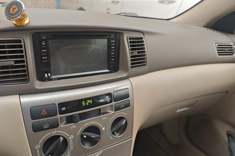 Used Toyota Corolla EX 2011 1.6L Automatic Classic Edition Audio And AC Panel