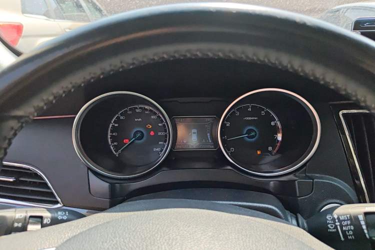 Used Zotye SR7 2017 1.5T CVT Cube Dream Edition