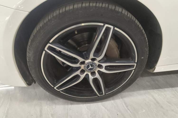 Used Mercedes-Benz E-Class 2017 Restyled E 300 Sport Edition