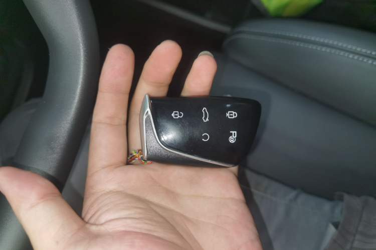 Used Dongfeng Aeolus Mage 2024 Honor Edition 1.5T Fashion Model
