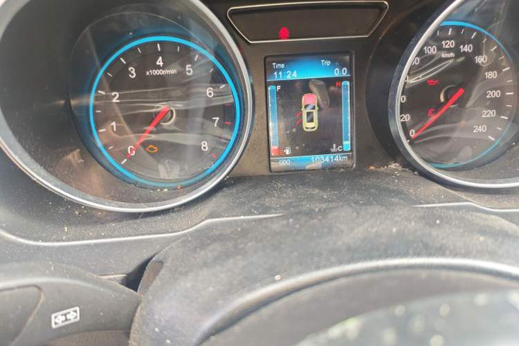 Used Zotye T600 2016 Sport Edition 1.5T Manual Luxury Model Odometer Close Up