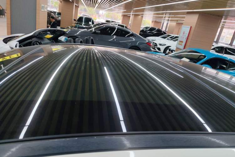 Used Mercedes-Benz E-Class 2019 E 300 L Sporty and Stylish Model