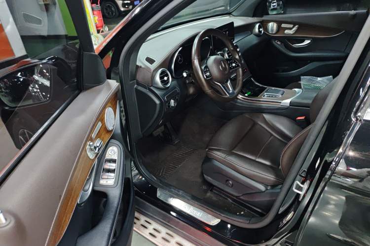 Used Mercedes-Benz GLC 2021 GLC 300 L 4MATIC Dynamic Model
