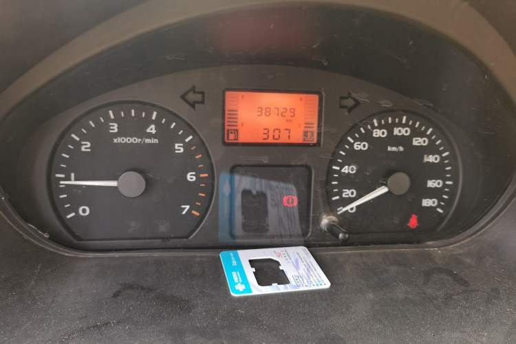 Used Wuling Rongguang 2014 1.2L S Base Model
