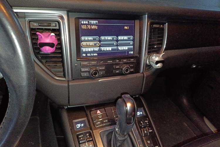 Used Porsche Macan 2014 Macan 2.0T Audio And AC Panel