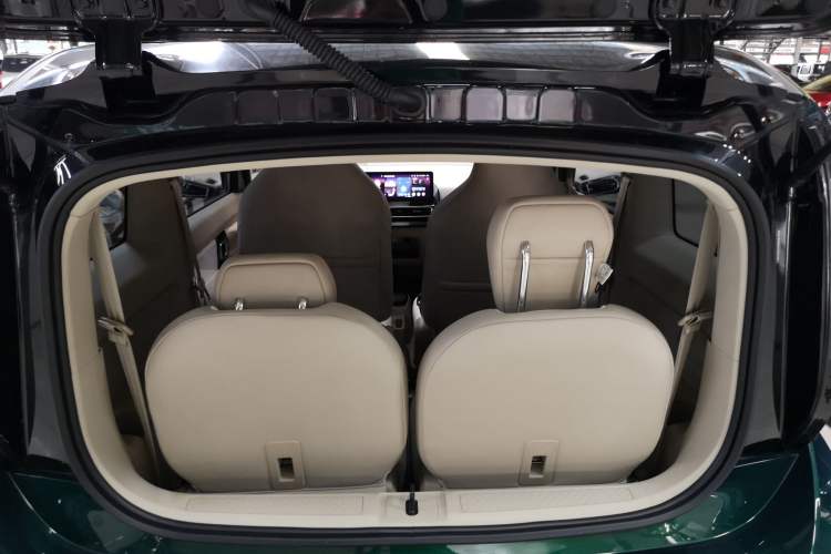 Used Baojun KiWi EV 2023 Smart Luxury Edition Lithium Iron Phosphate Trunk