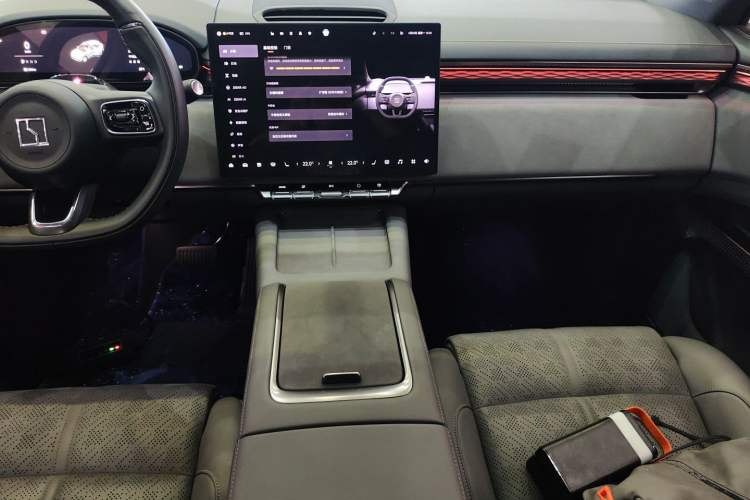 Used Zeekr 7X 2025 75 kWh Rear-Wheel Drive Intelligent Driving Version
