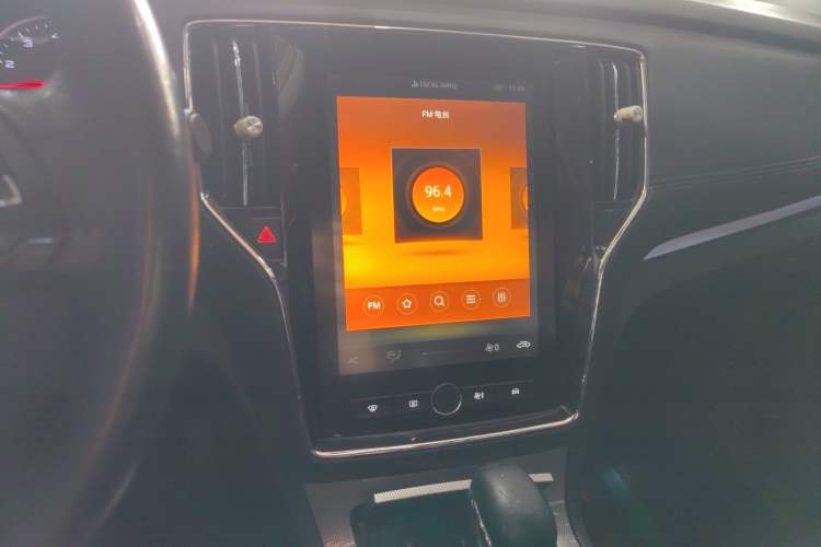 Used Roewe RX5 2020 20T Automatic 4G Connected Million Edition
