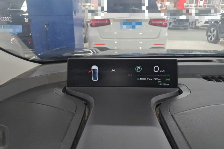 Used Toyota bZ3 2023 517 km Elite PRO Instrument Cluster