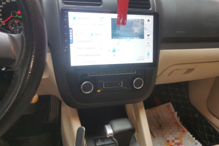 Used Volkswagen Sagitar 2010 1.4 TSI Automatic Luxury Model Audio And AC Panel