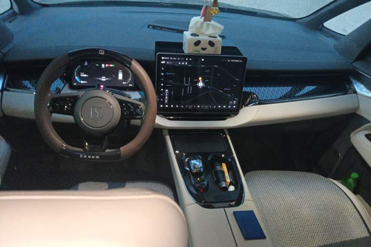 Used Zeekr 009 2022 WE Edition
