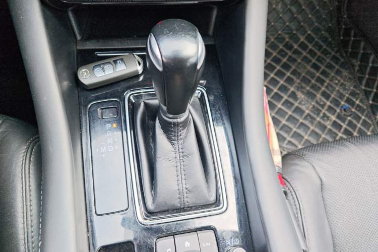Used Mazda Atenza 2020 2.5L Skyline Sport Edition Gear Lever