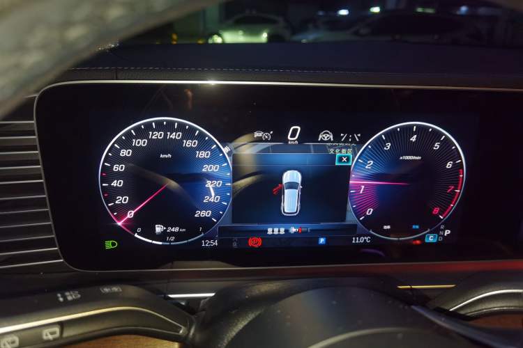 Used Mercedes-Benz GLE 2023 GLE 450 4MATIC Stylish Model Instrument Cluster