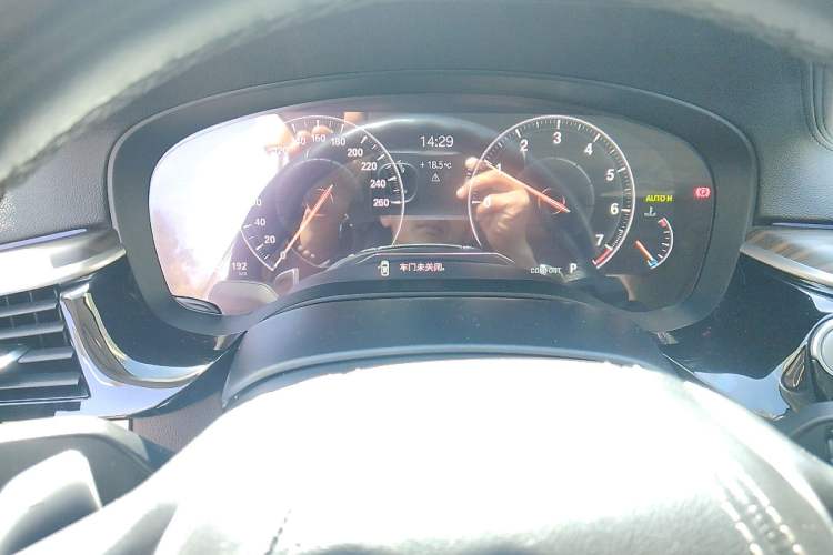 Used BMW 5 Series 2019 Facelifted 530Li Leading Edition Luxury Package
