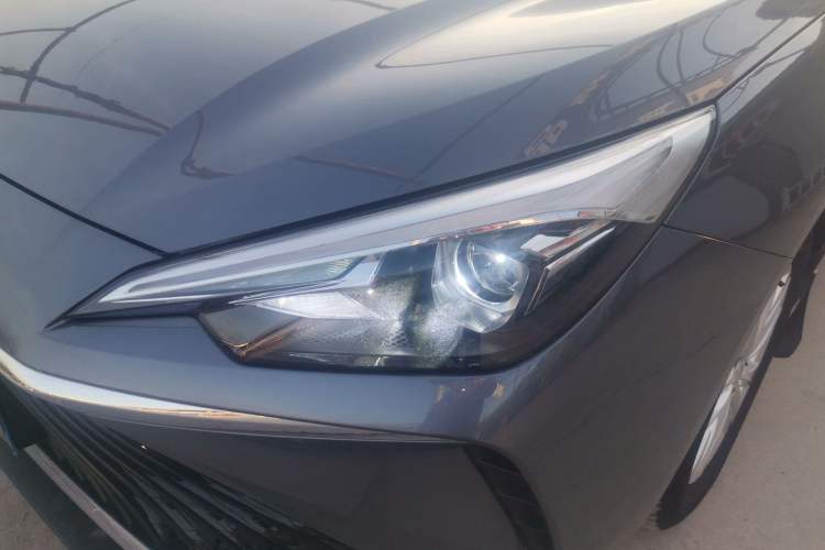 Used Roewe i5 2023 1.5L Manual Comfort Edition
