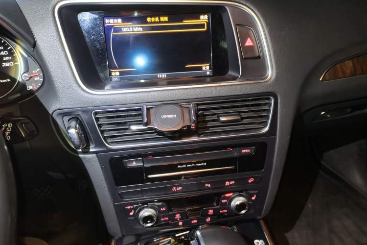 Used Audi Q5 2017 40 TFSI Comfort Model
