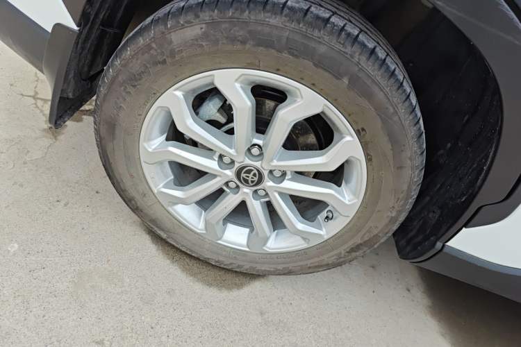 Used Toyota FRONTLANDER 2023 2.0L CVT Leading Edition
