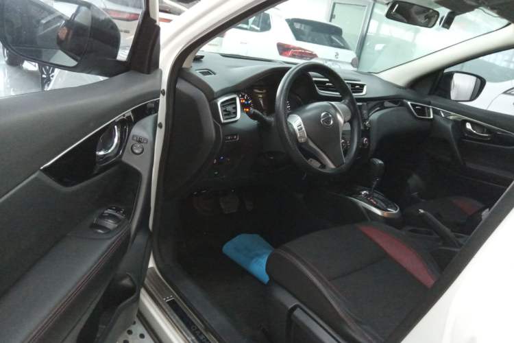 Used Nissan Qashqai 2017 2.0L CVT Smart Enjoyment Version China VI Standard