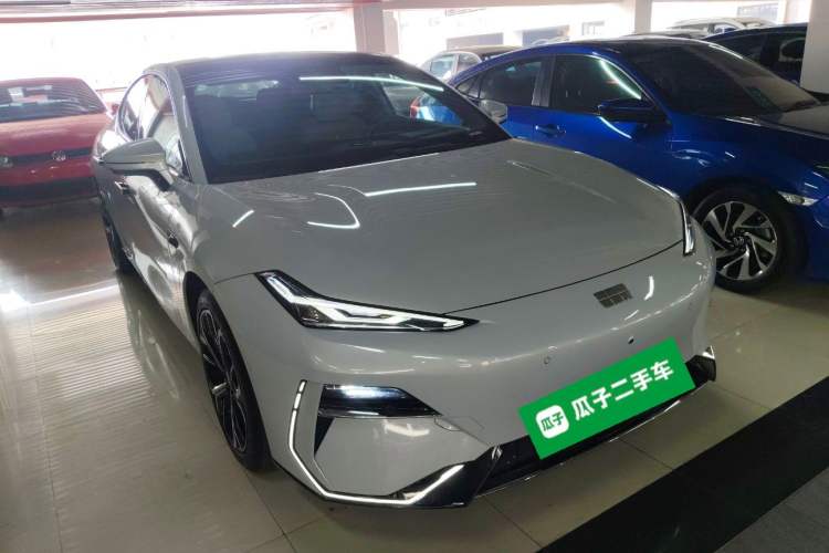 Used Geely Galaxy E8 2025 700 km Long-Range Intelligent Driving Version