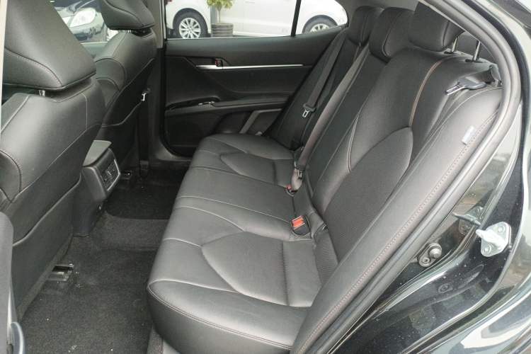 Used Toyota Camry 2021 2.5G Luxury Edition Left Rear Seat