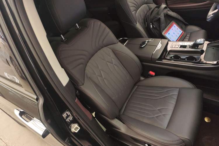 Used GAC Trumpchi M8 2024 Master Series 400T Ultimate Edition
