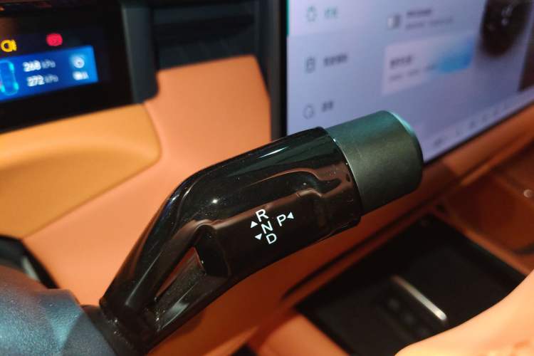 Used Lynk & Co 900 2025 2.0T Ultra
