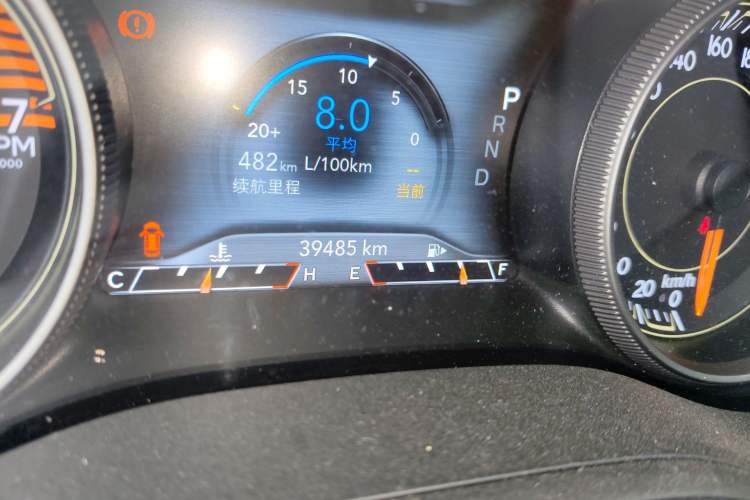 Used Jeep Cherokee 2019 2.0T Two-Wheel Drive Smart Enjoyment Version China VI Odometer Close Up