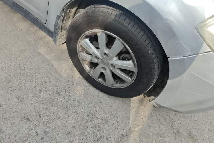 Used Nissan Tiida Sedan 2009 1.6L Automatic Tech Edition
