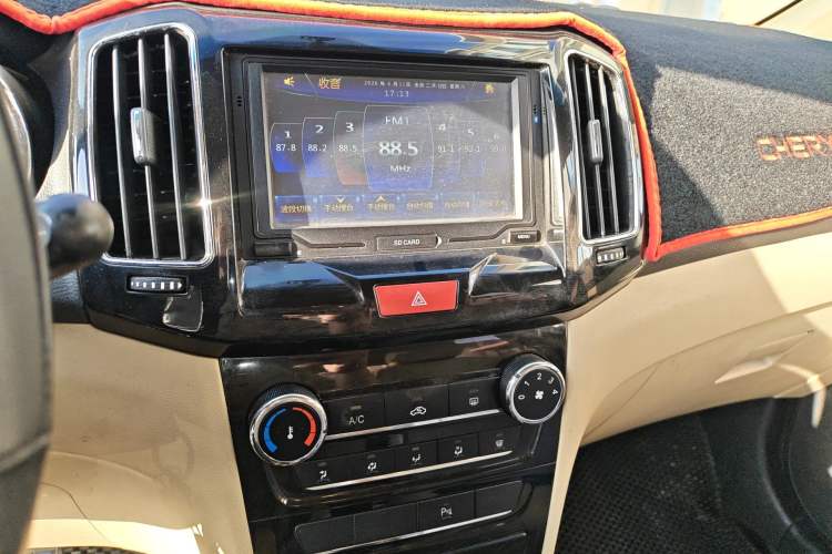 Used Chery E3 2013 1.5L Manual ZhiShang Model Audio And AC Panel