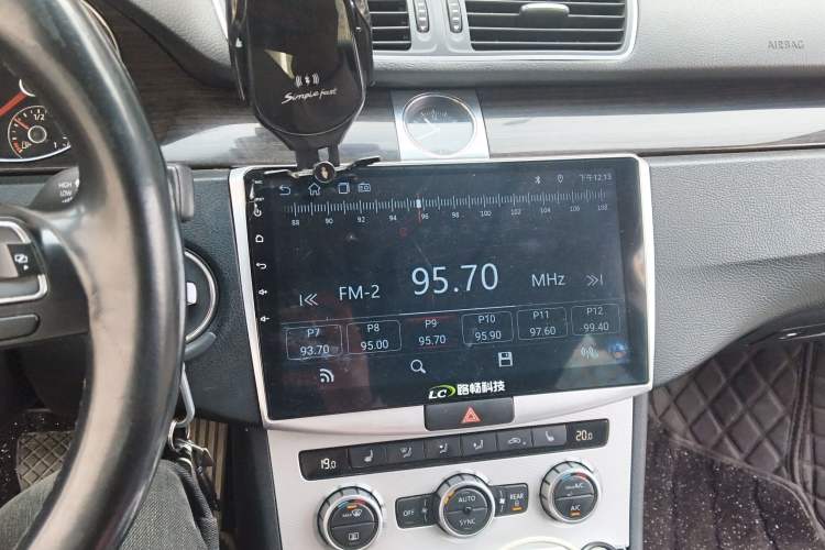 Used Volkswagen Magotan 2012 Facelift 2.0 TSI Prestige Model
