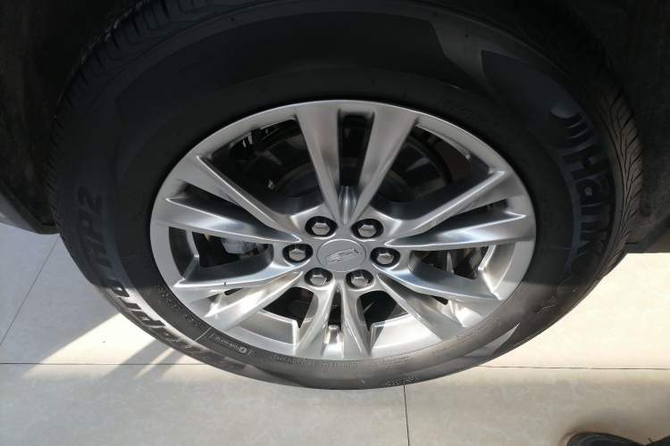 Used Cadillac XT5 2022 2.0T Two-Wheel Drive Luxury Version
