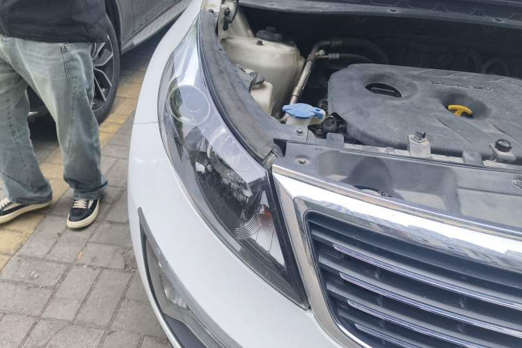 Used Kia Sportage R 2014 2.0L Automatic Two-Wheel Drive GLS Trim
