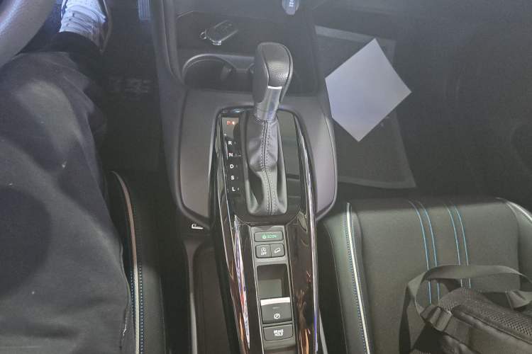 Used Honda HR-V 2023 240TURBO Jingrui Edition Gear Lever