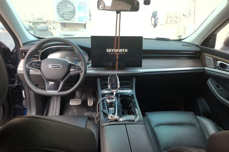 Used Skyworth EV6 2024 430 Extreme Charging Edition Center Console