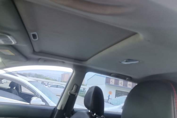 Used Haval H6 2016 Upgraded Model 1.5T Automatic Two-Wheel Drive Elite Version Headliner