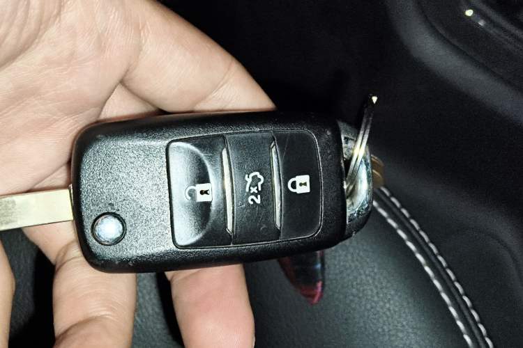 Used Oshan COS5 2021 1.6L Manual Luxury Model