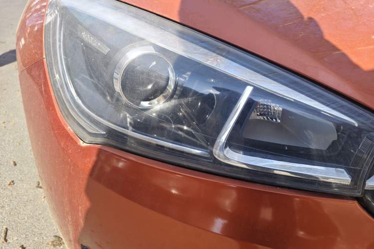 Used Chery Arrizo 5 2017 SPORT 1.5T Manual Luxury Edition Right Front Headlight