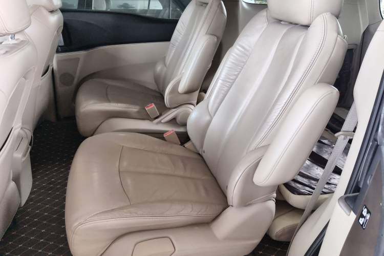 Used Buick GL8 2014 2.4L Executive Edition
