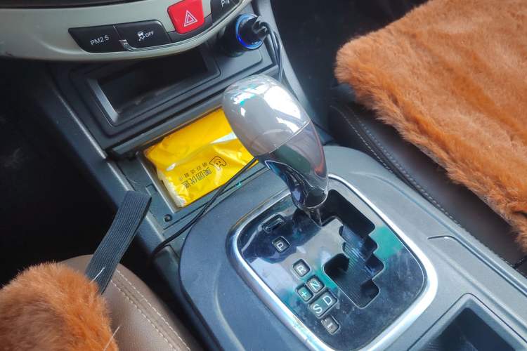 Used BYD S7 2015 2.0T Automatic Prestige Model