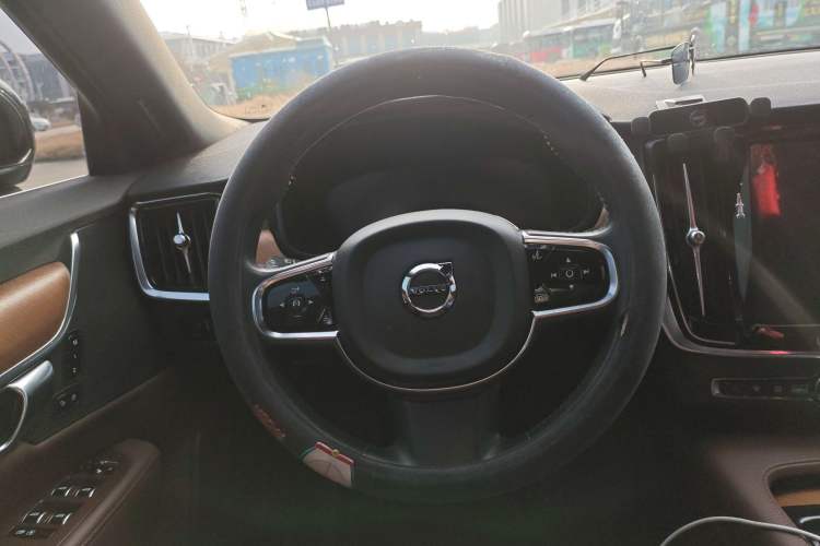 Used Volvo S90 2021 B5 Zhiyi Luxury Edition
