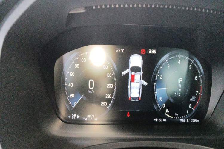 Used Volvo V90 2017 Cross Country T5 AWD Prestige Edition