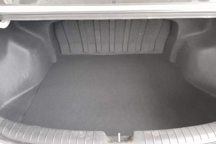 Used Hyundai Celesta 2020 1.6L Automatic GL Enjoyable Edition