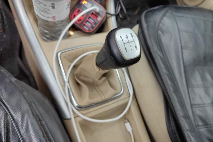 Used BAIC E Series 2013 Sedan 1.5L Manual Lotte Edition
